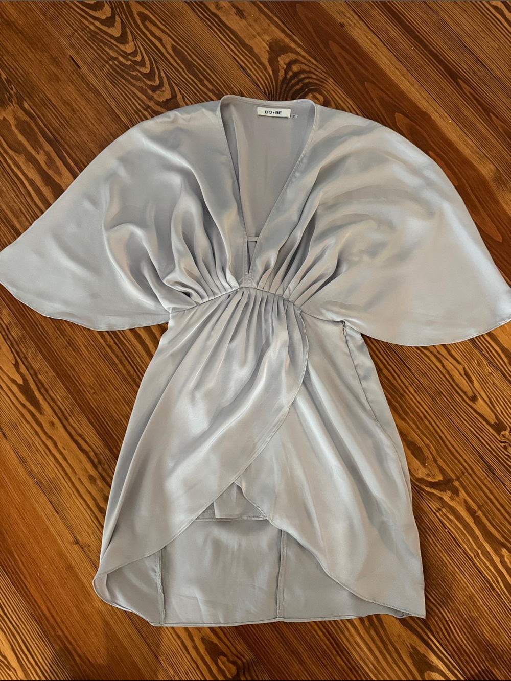 DO+BE Silver-Gray Satin flare sleeve dress